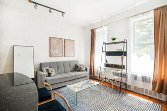 240 E 26th St in New York, NY - Building Photo - Building Photo