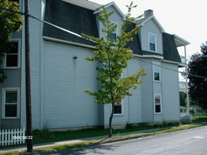 923 Lake St in Elmira, NY - Building Photo - Building Photo