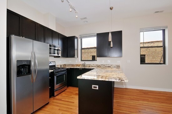 2151 W Evergreen Ave in Chicago, IL - Building Photo - Building Photo