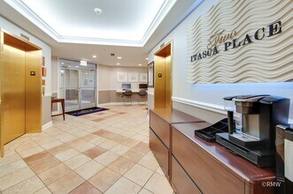 2 Itasca Rd in Itasca, IL - Building Photo - Building Photo