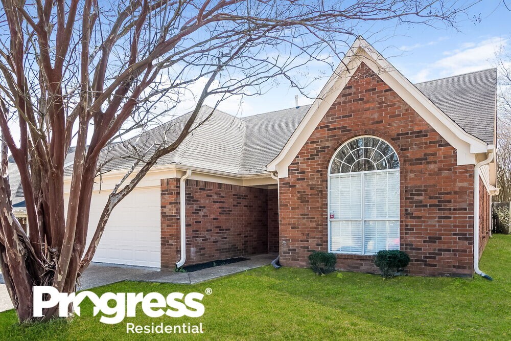 9279 Morning Park Dr in Memphis, TN - Building Photo