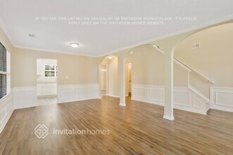 1370 Pinebreeze Ct in Marietta, GA - Foto de edificio - Building Photo