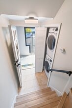 686 Colby St in San Francisco, CA - Building Photo - Building Photo