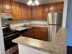 819 NE 199th St in Miami, FL - Building Photo - Building Photo