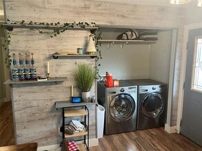 127 Private Rd 1096 in Stephenville, TX - Building Photo - Building Photo