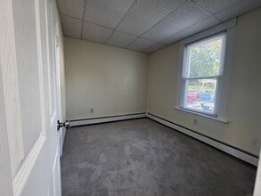 2 N Rd in Waterford, CT - Building Photo - Building Photo