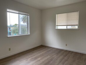 2264 Ellena Dr, Unit Ellena 4 plex in Santa Clara, CA - Building Photo - Building Photo