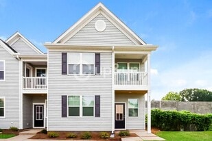 933 Ranchero St in Statesville, NC - Building Photo