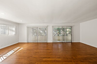 Cartwright Manor: Spacious & Newly Remodeled in North Hollywood, CA - Building Photo - Interior Photo