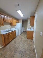 1402 S Detroit Ave in Russellville, AR - Building Photo - Building Photo