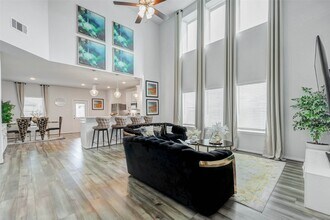 15231 White Moss Dr in Roman Forest, TX - Building Photo - Building Photo