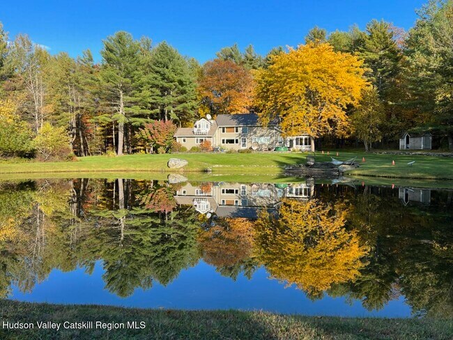 136 Macedonia Rd in Chatham, NY - Building Photo - Building Photo