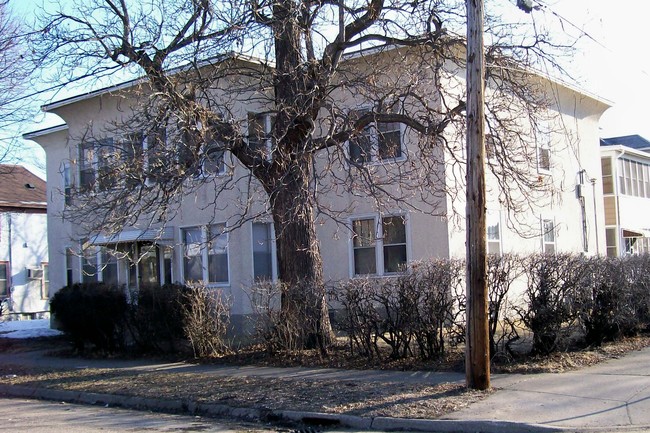 1401-1403 3rd St NE in Minneapolis, MN - Foto de edificio - Building Photo