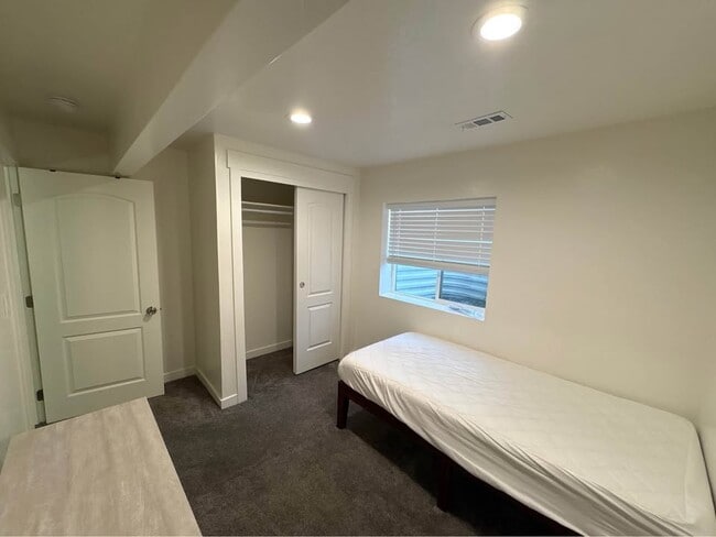 87 E 460 N, Unit Downstairs Bedroom 1 in Vineyard, UT - Building Photo - Building Photo