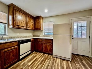 2910 Memorial Blvd in Kerrville, TX - Building Photo - Building Photo