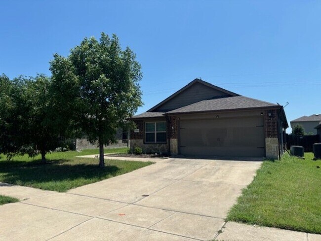1068 Churchill Dr in Princeton, TX - Building Photo - Building Photo