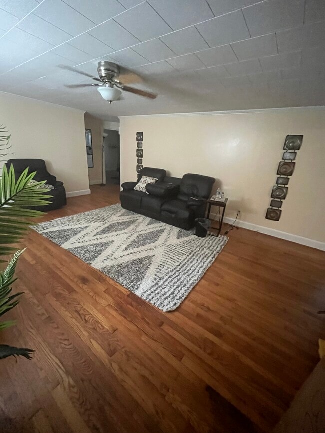 465 Meadstown Rd in Elizabeth City, NC - Building Photo - Building Photo