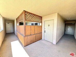 1023 Hancock Ave in West Hollywood, CA - Building Photo - Building Photo