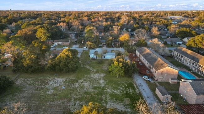 2027 Scott St in La Marque, TX - Building Photo - Building Photo