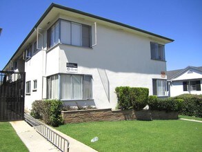 4187-4189 Marlton Ave in Los Angeles, CA - Building Photo - Building Photo