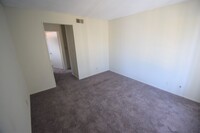 Remmet Avenue Apartments in Canoga Park, CA - Building Photo - Building Photo