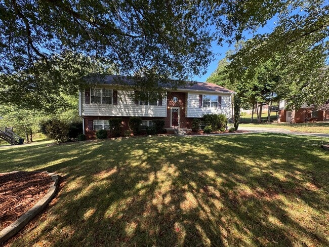 112 Turtle Creek Rd in Lynchburg, VA - Building Photo - Building Photo