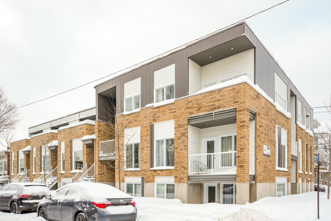 1999 Sir-Mathias-Tellier Rue in Québec, QC - Building Photo