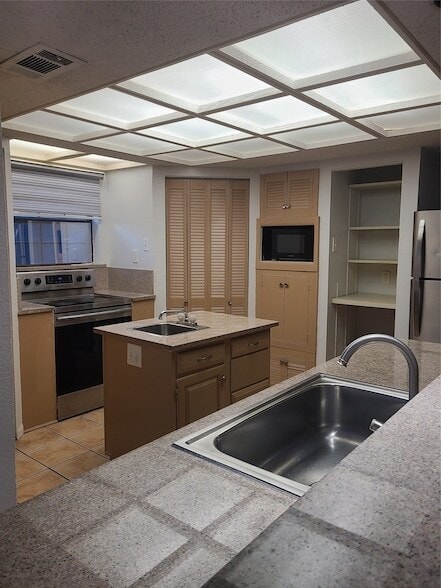 305 Centennial Blvd in Richardson, TX - Building Photo - Building Photo