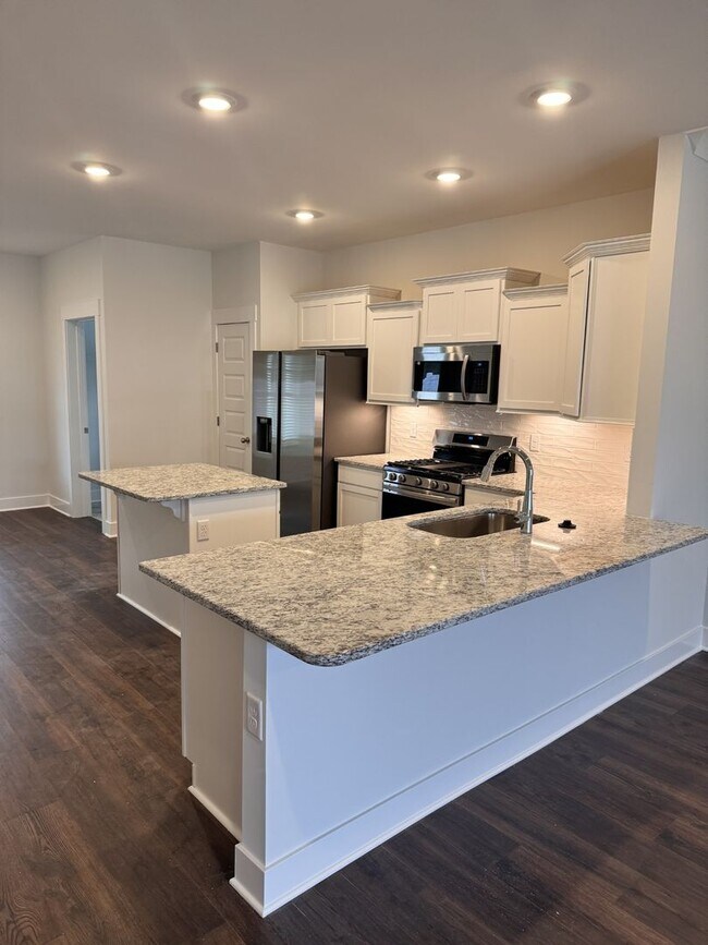 5807 Shoreline Dr in Rockvale, TN - Building Photo - Building Photo