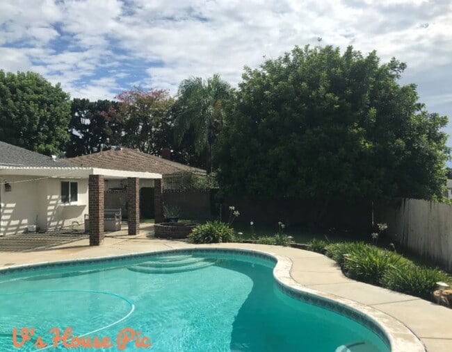 928 Jefferson St in Upland, CA - Building Photo - Building Photo