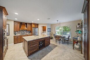 4304 Hunting Trail in Wellington, FL - Building Photo