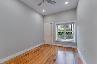 62 Newkirk St in Jersey City, NJ - Building Photo - Building Photo
