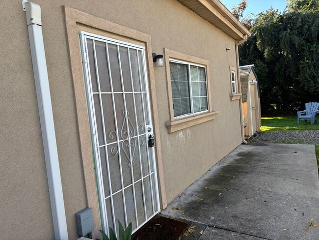 9620 Webb St in Elk Grove, CA - Building Photo - Building Photo