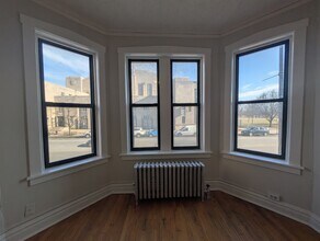 1542 N Kedzie Ave in Chicago, IL - Building Photo - Building Photo