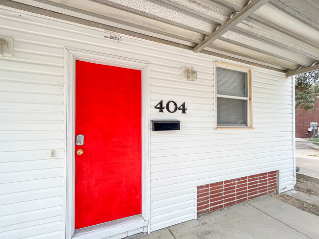 404 S Mulberry St in Warrensburg, MO - Building Photo - Building Photo