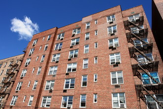 Barclay House in Flushing, NY - Building Photo - Building Photo