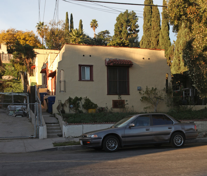 350-362 N Avenue 61 in Los Angeles, CA - Building Photo