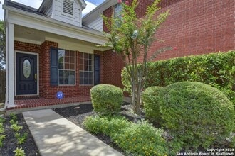 16 Claybrook in San Antonio, TX - Building Photo - Building Photo