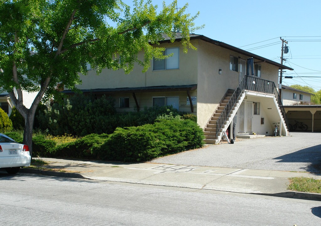 1662 Ontario Dr in Sunnyvale, CA - Foto de edificio