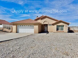 8550 Golden Meadow Dr in Yucca Valley, CA - Building Photo