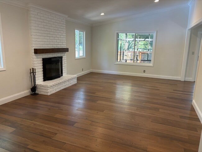 9 Arbor Way in Lafayette, CA - Building Photo - Building Photo