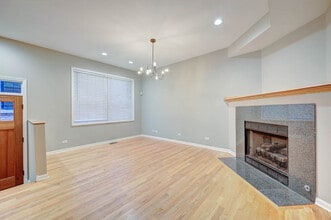 1923 N Sheffield Ave in Chicago, IL - Foto de edificio - Building Photo