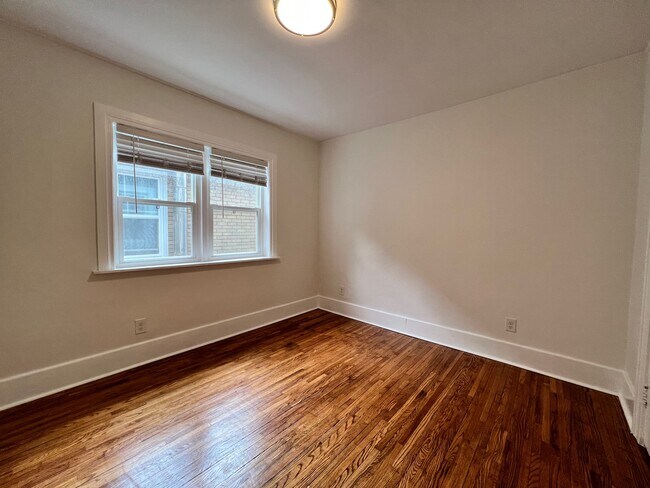 934 Curry Ave in Windsor, ON - Building Photo - Building Photo