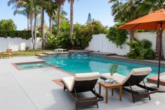 465 S Tracy Ln in Orange, CA - Foto de edificio - Building Photo