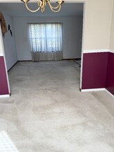 2049 Foxtail Dr in Aurora, IL - Building Photo - Building Photo
