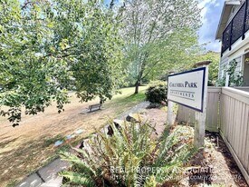 4717 36th Ave S in Seattle, WA - Building Photo