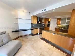2600 Island Blvd in Aventura, FL - Building Photo - Building Photo