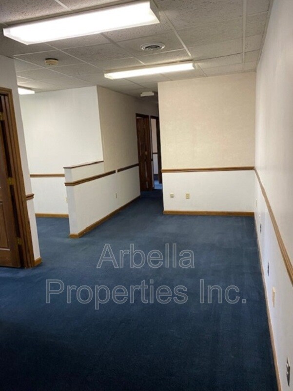 property at 2700 S Roan St
