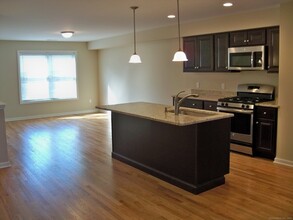 404 Main St in Wallingford, CT - Building Photo - Building Photo