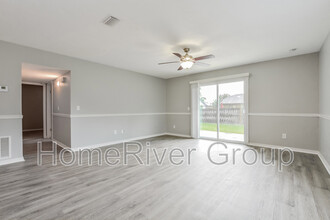 2510 Yule Tree Dr in Edgewater, FL - Building Photo - Building Photo